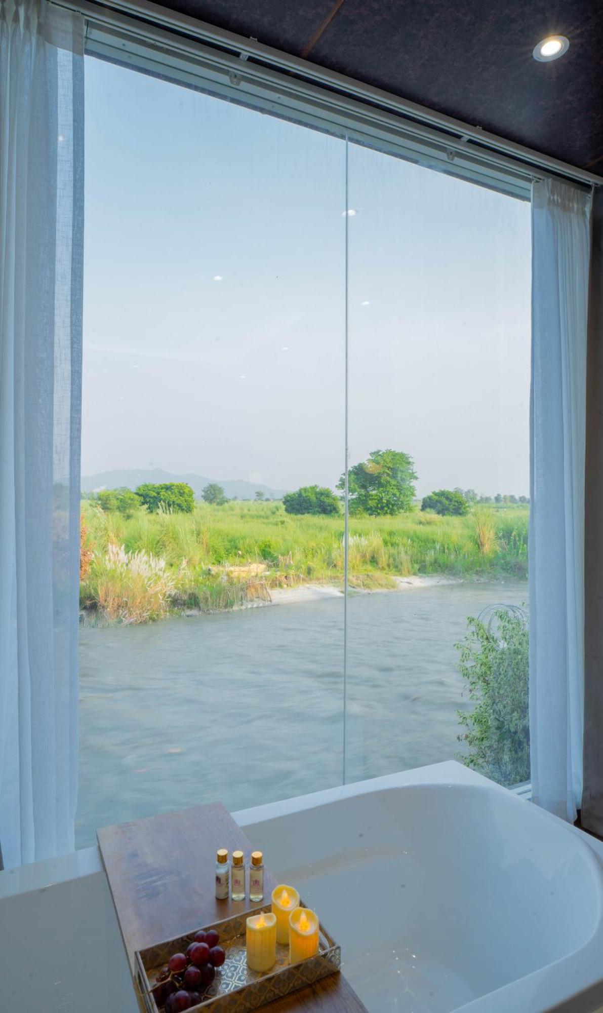Sukoon By The Ganges - A Riverside Retreat Haridwār Eksteriør billede