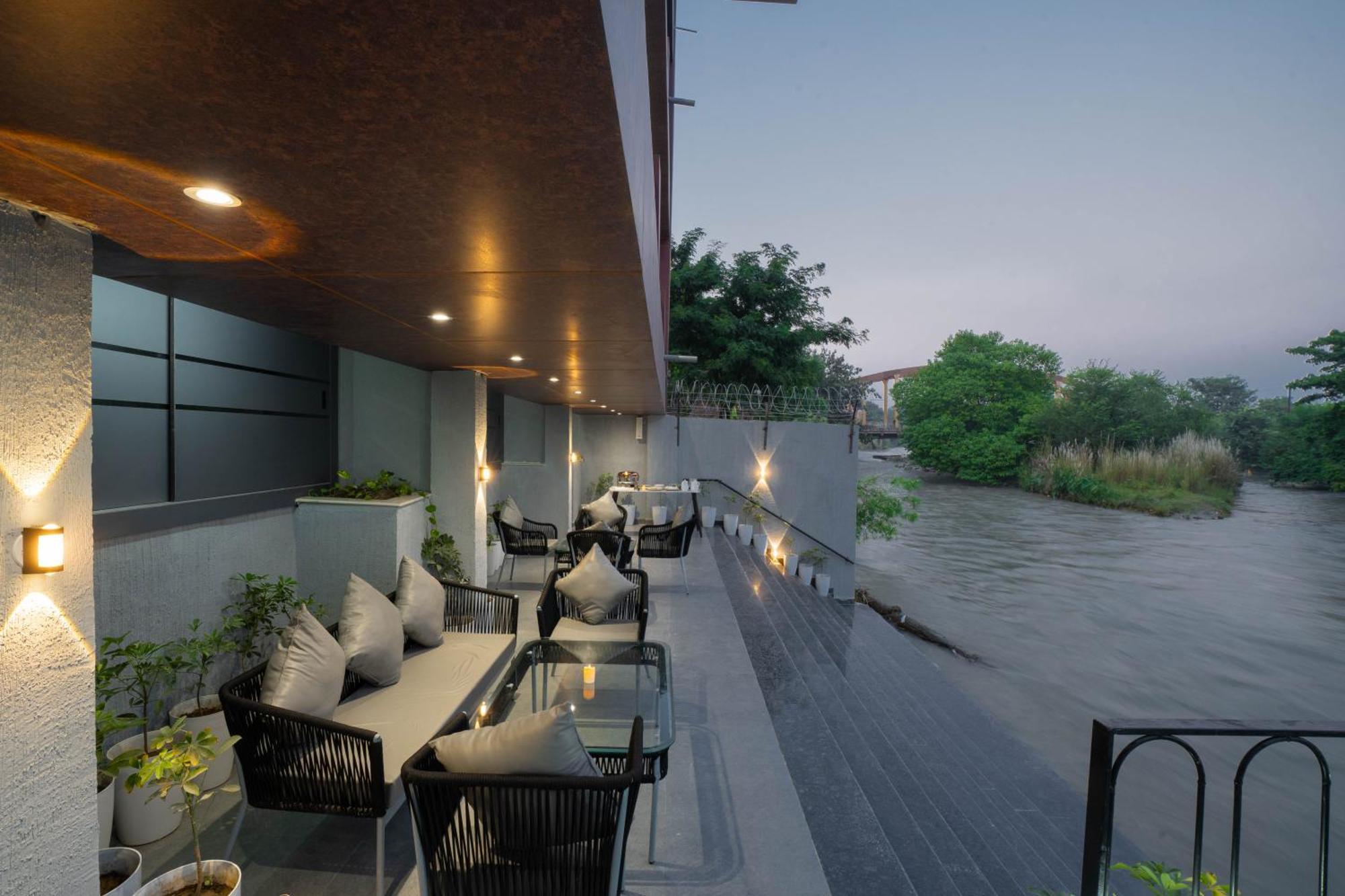 Sukoon By The Ganges - A Riverside Retreat Haridwār Eksteriør billede